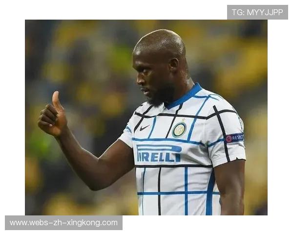 卢卡库反身抽射打出惊人力度，比利时攻势更强烈